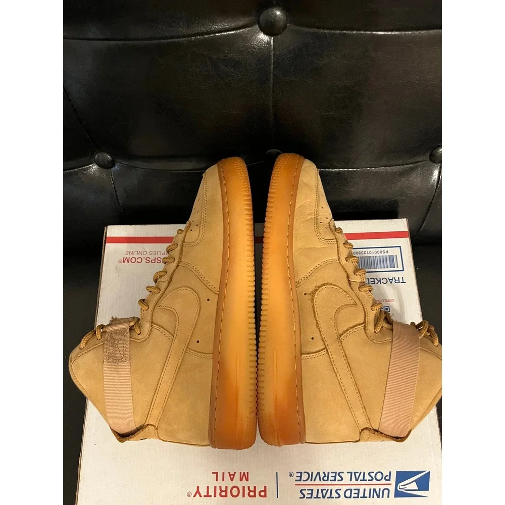 Nike Air Force 1 High Wheat Flax Suede Gum Sole Sneakers 807617-200 Womens 8.5